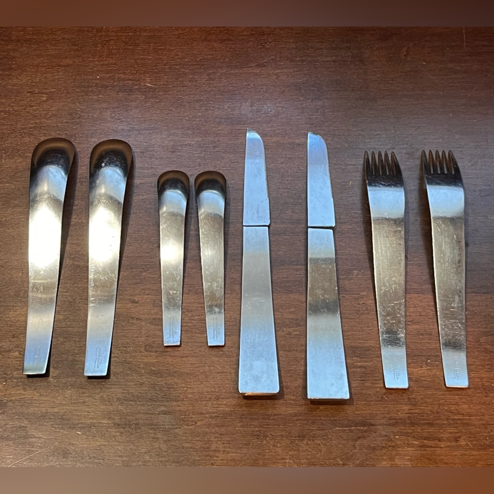 Mono Flatware Set - Picture 4 of 5